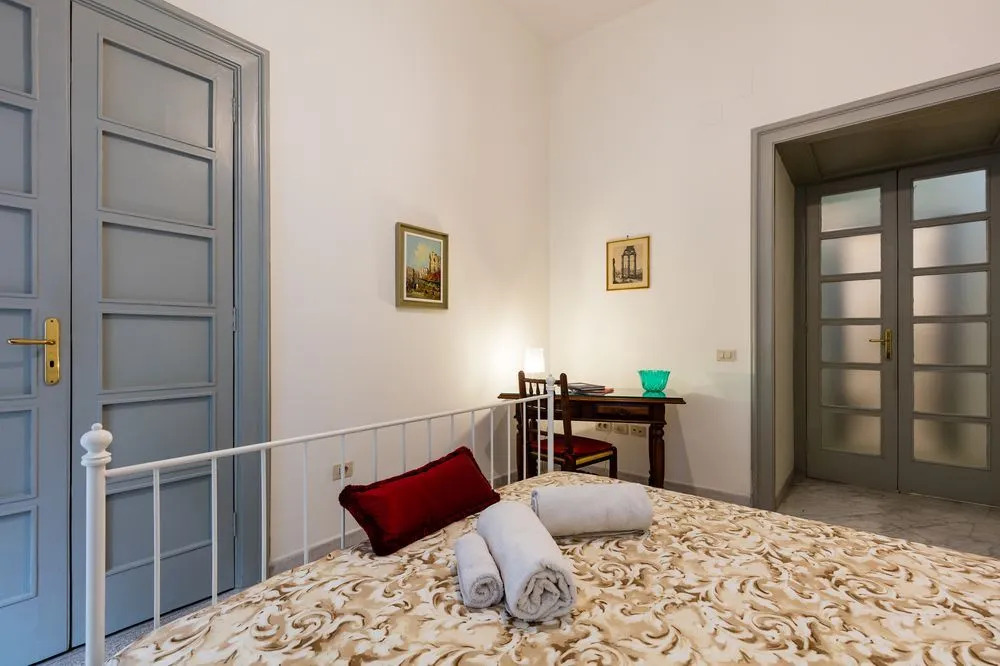 Apartment - Corso V. Emanuele III BH 81
