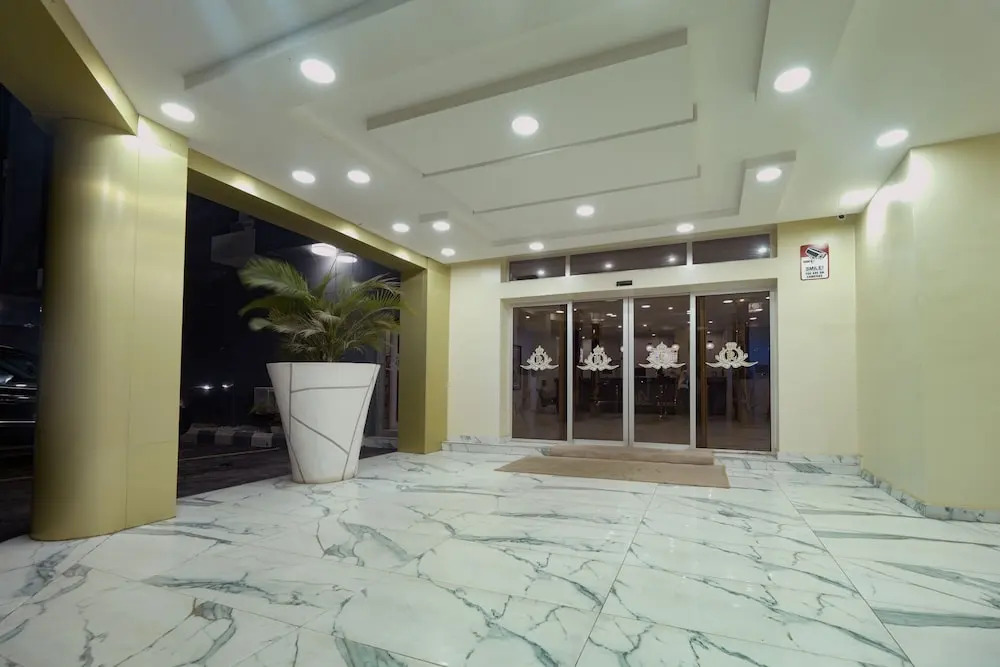 La Regia Airport Hotel
