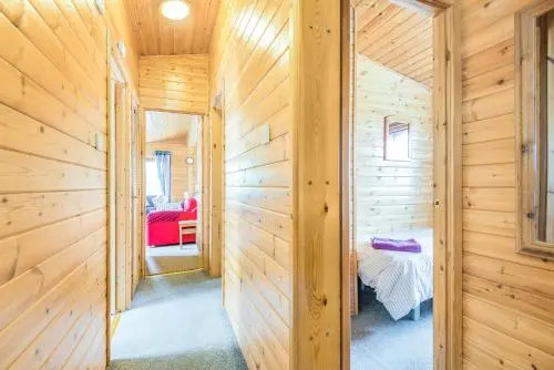 Rosy Lodge