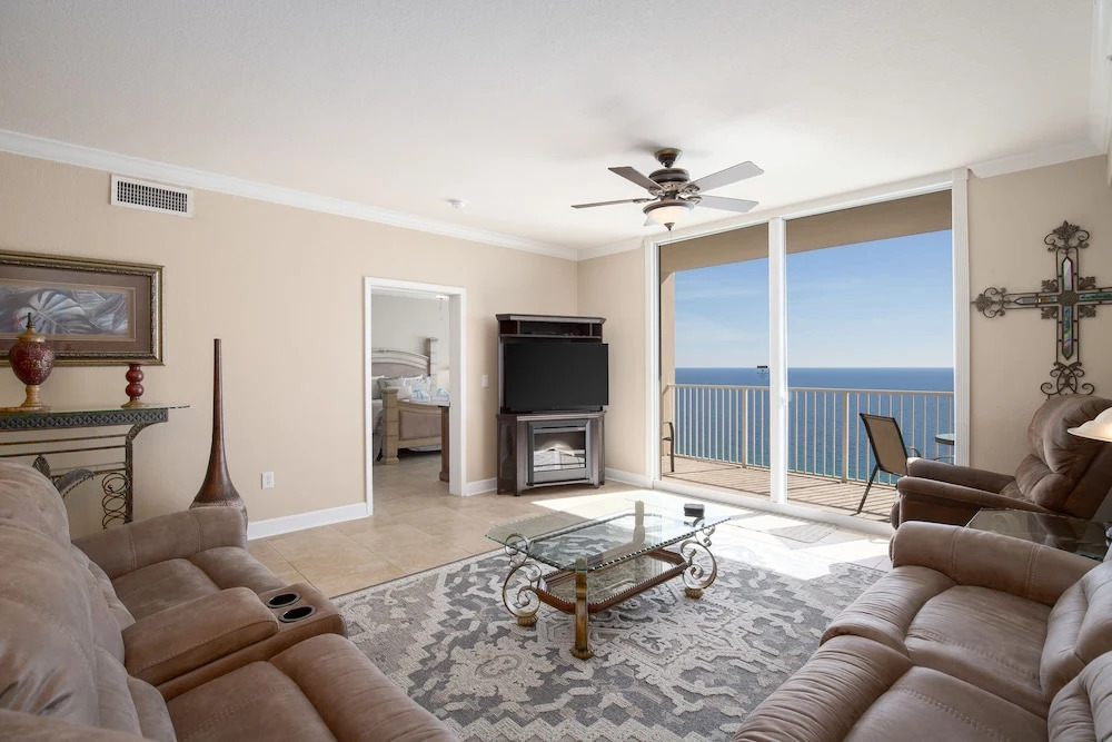 Sleep in Comfort in The Most Spacious 2 Bedrooms Tidewater Has to Offer