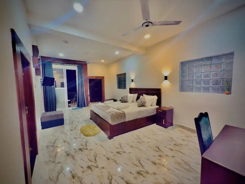Aloe Transit Hotel