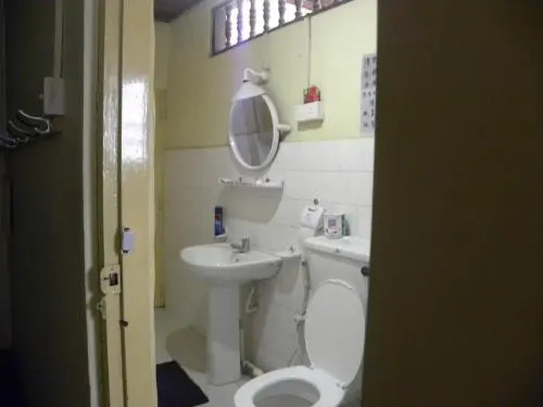 Homestay Kelvin Grove