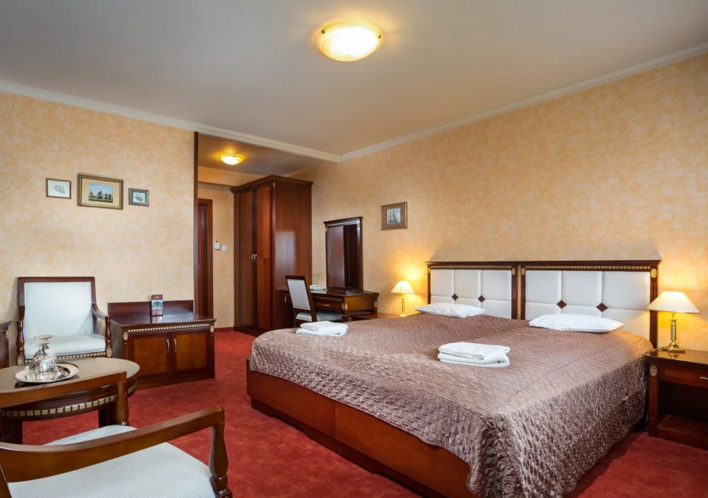 Nelson Hotel