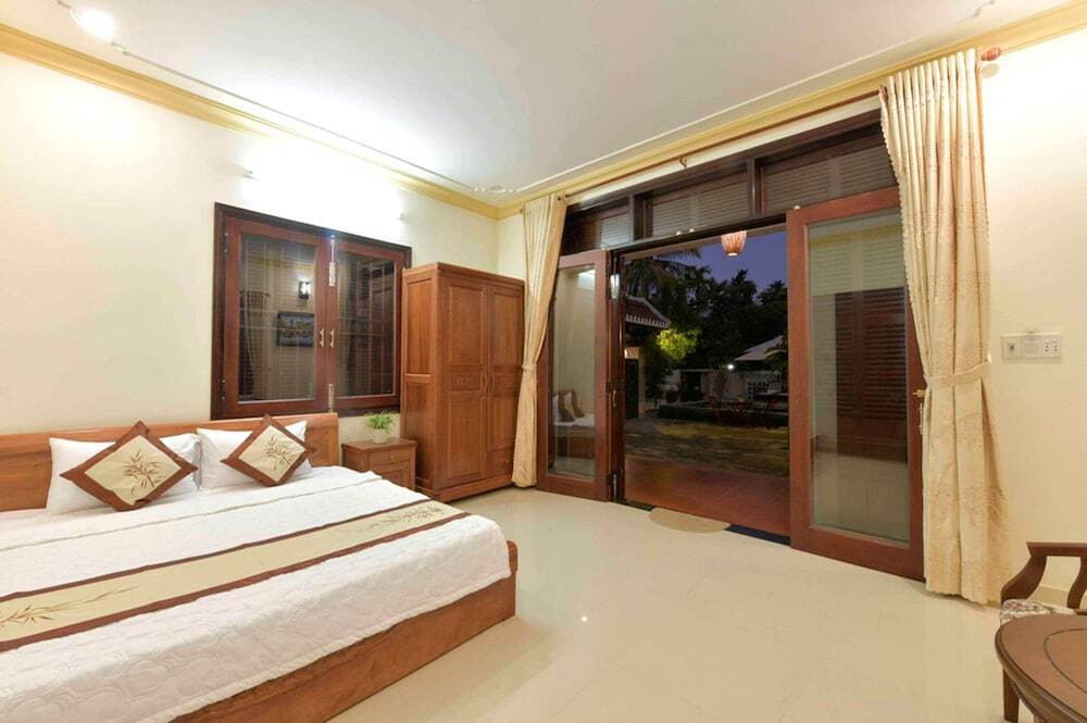 Tonkin Creeper Flower Villa