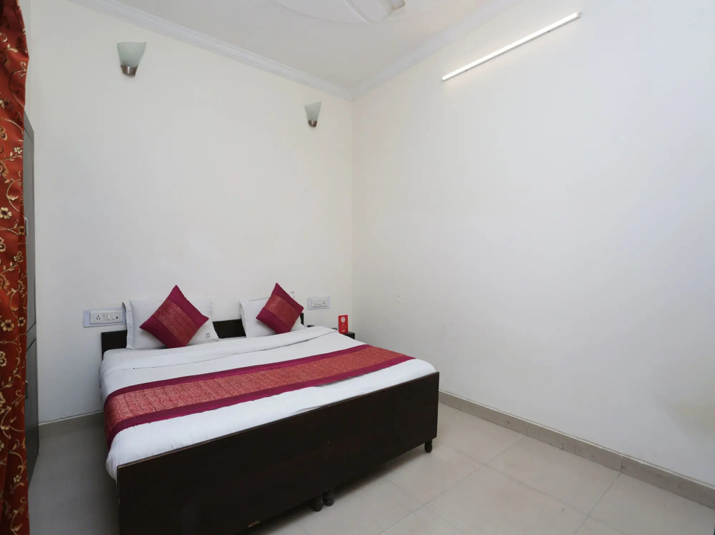 OYO 12868 Hotel City Lite