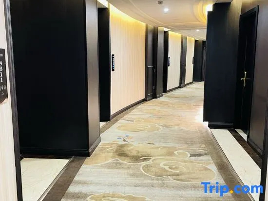 Hindu Hot Spring Hotel (Delong International Jewelry City Duobao City Branch)