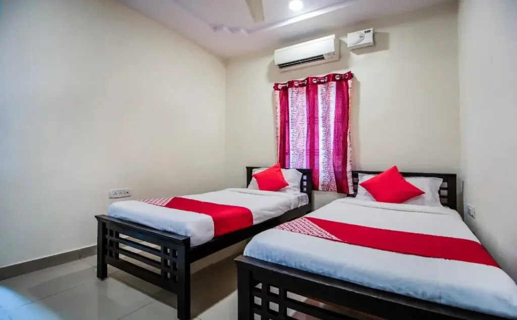 Hotel O Grand Brundavan