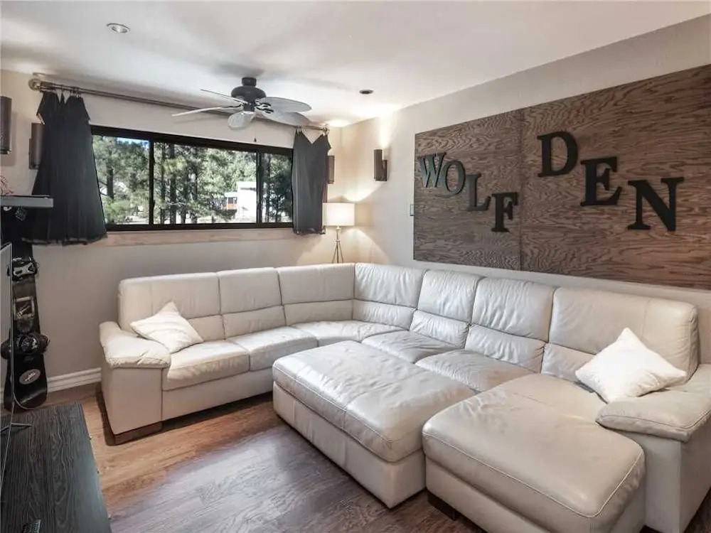 Wolves Den, 3 Bedrooms, Deck, Grill, Hot Tub, WiFi, Sleeps 6