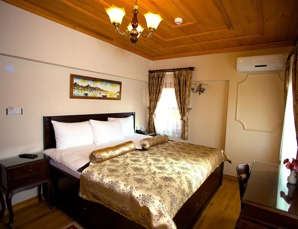 Fides Hotel
