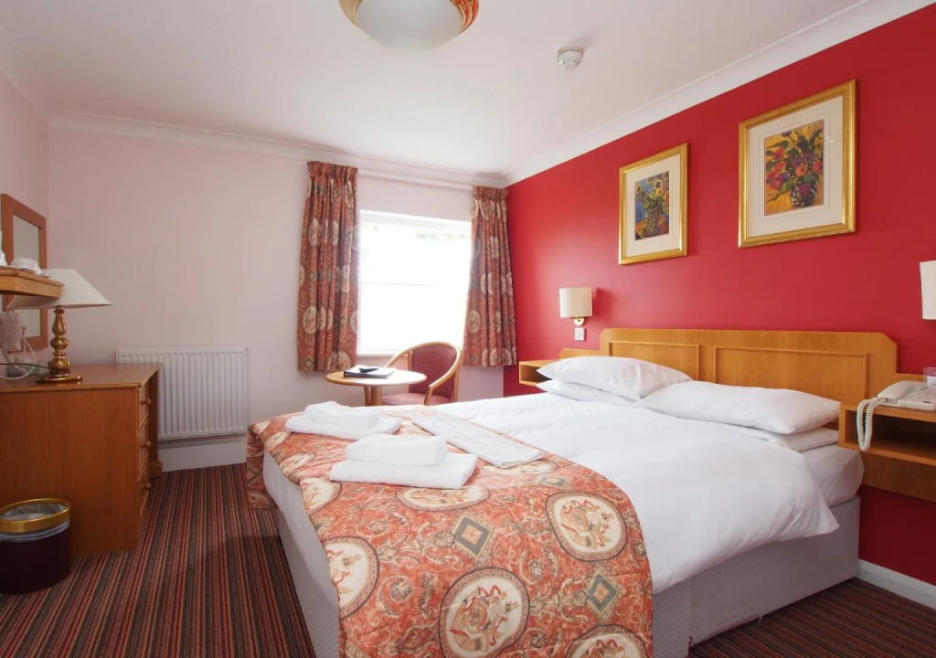 The Chatsworth Hotel