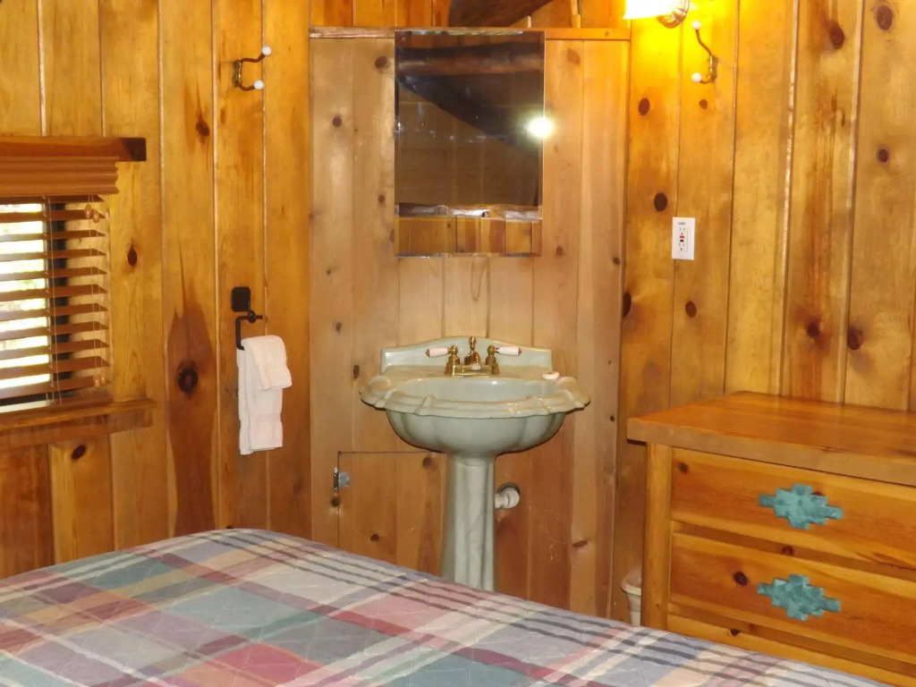 Arizona Mountain Inn & Cabins