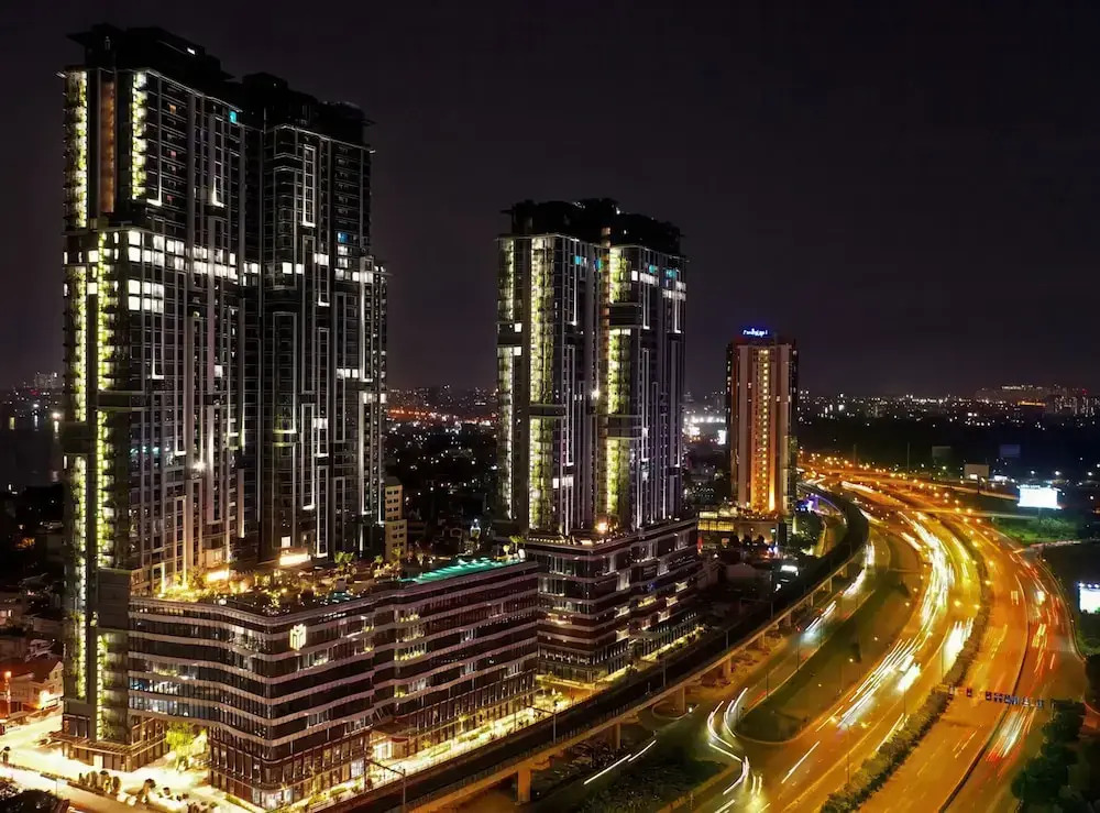 NU Apartment in Lumiere Riverside - Central District 2