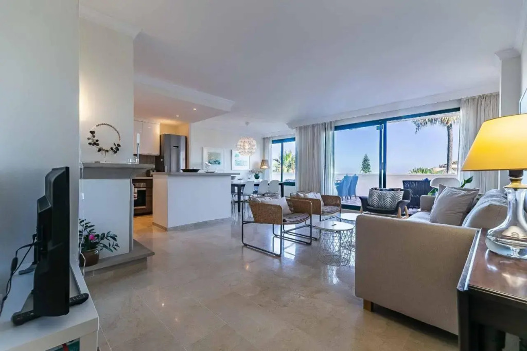 75-Apartment with Views in Elviria, Marbella