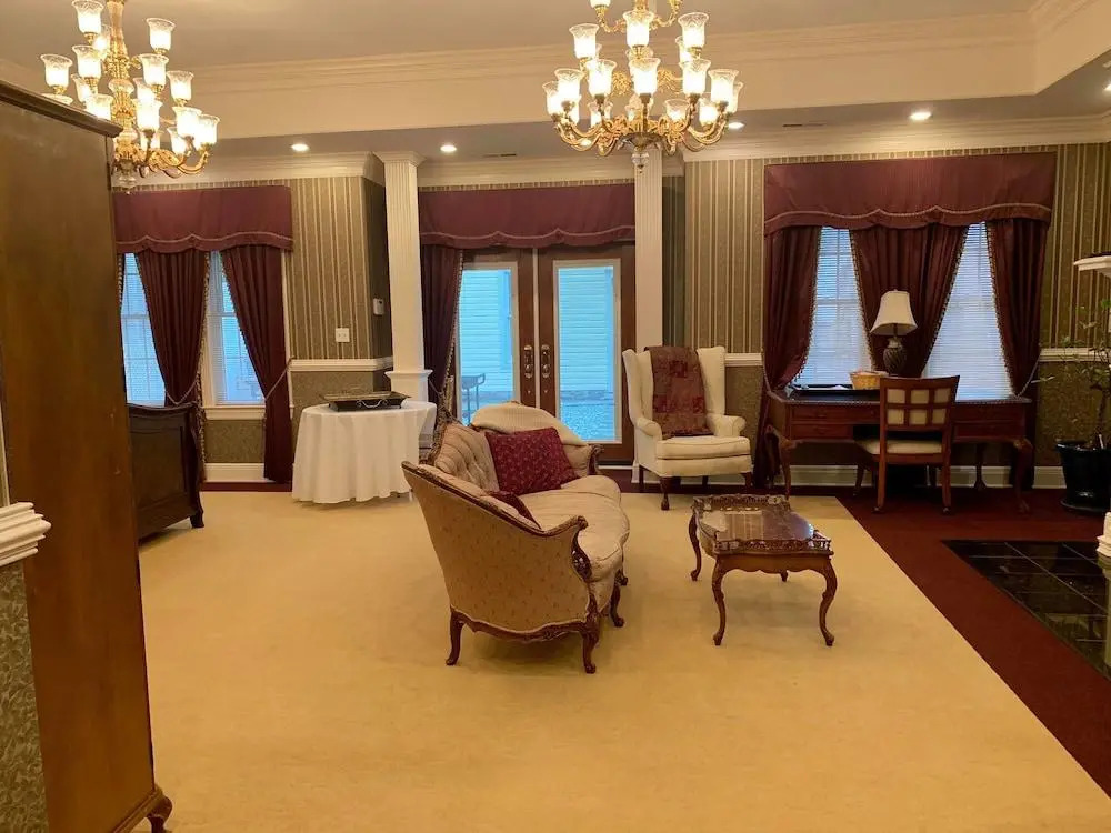 The Lake Manor