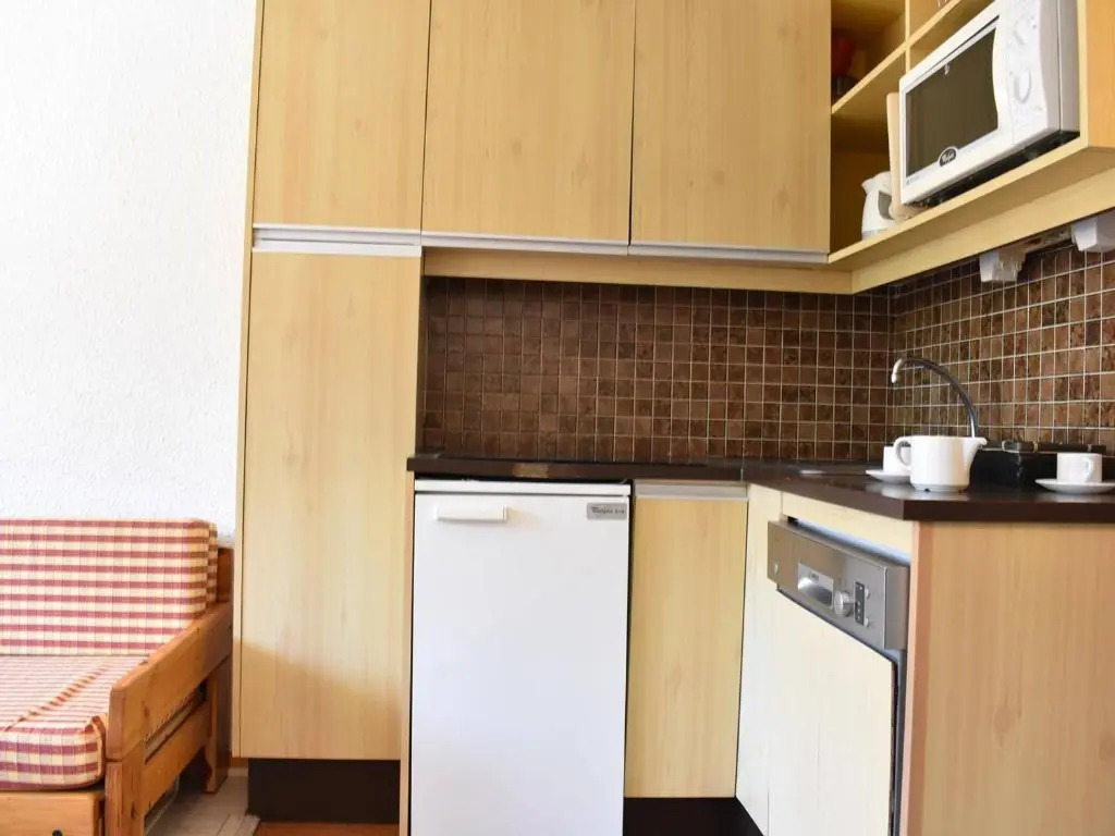 Chalet cosy 6 pers. à 100m des pistes avec garage fermé et parking, Méribel - FR-1-180-411