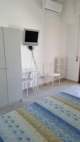Nancy House