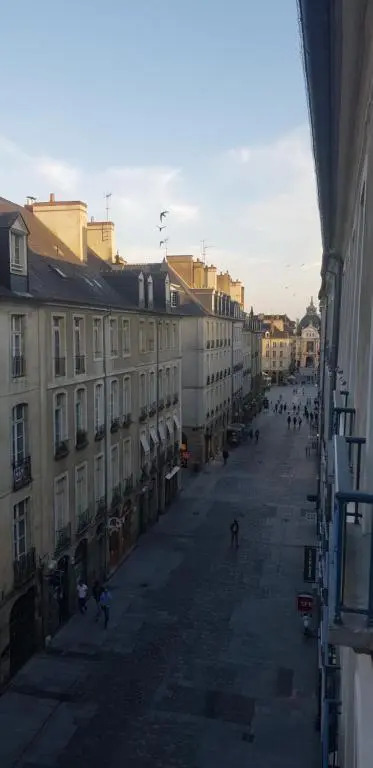Mairie -Appt 75m2 -3 Chbres Separees