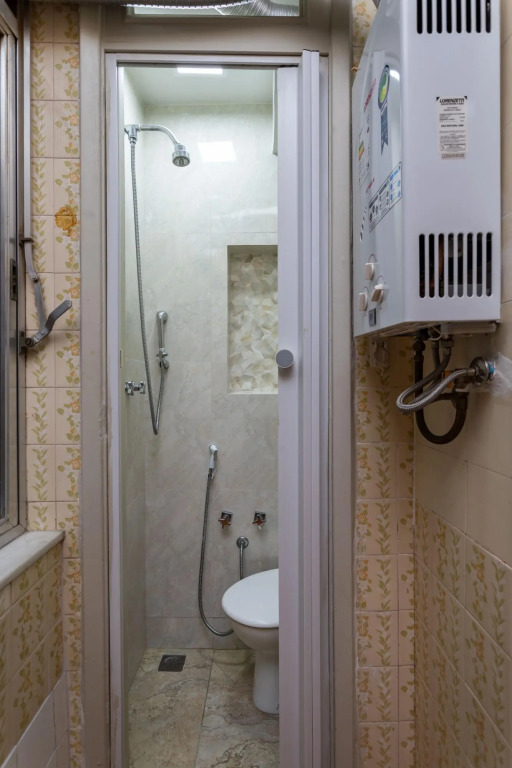700m from the beach in Copacabana | BR403 Z4