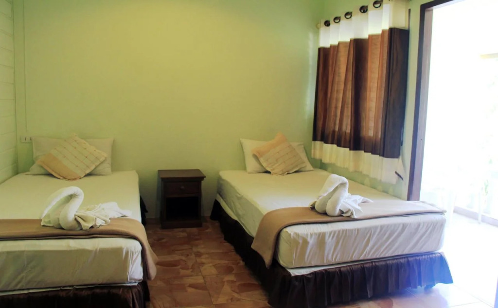 Lotus Hostel Beach Koh Tao