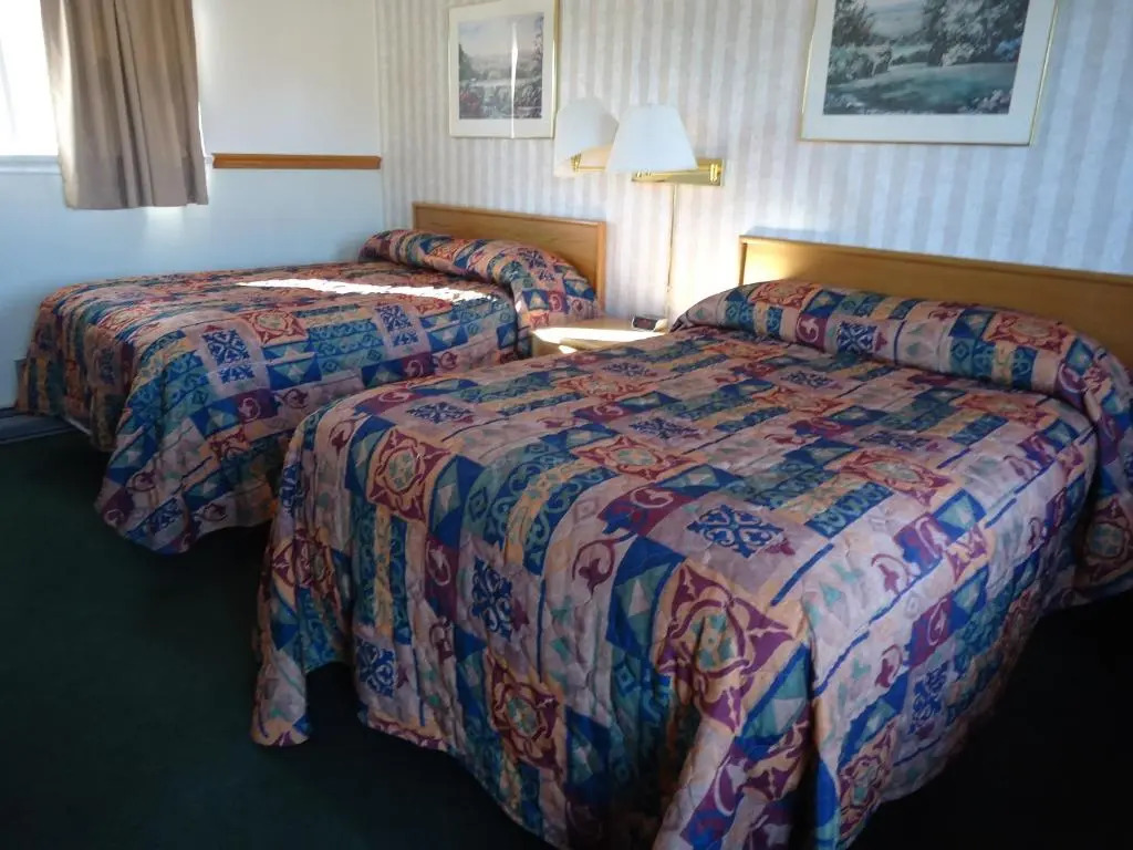 Kingsway Inn