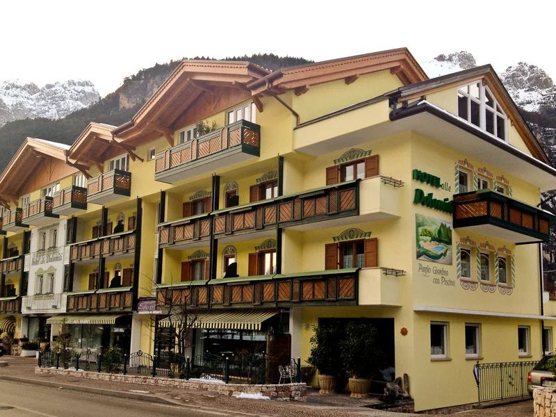 Alledolomiti Boutique Lake Hotel