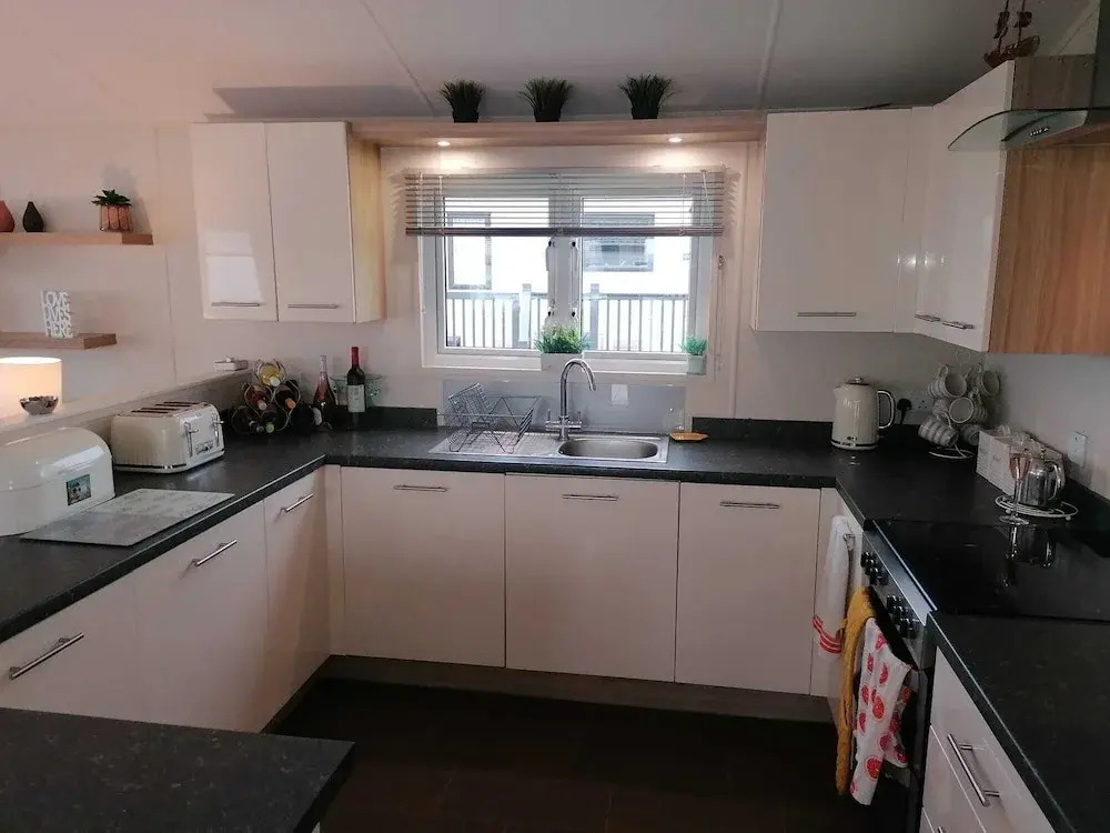 Tranquil Seaside Caravan Retreat in Eyemouth