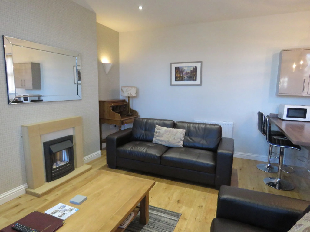 Abbey Apartments - Modern Serviced Apartments - Tourists & Professionals