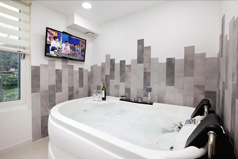 Gapyeong Ku Ing Spa Pension