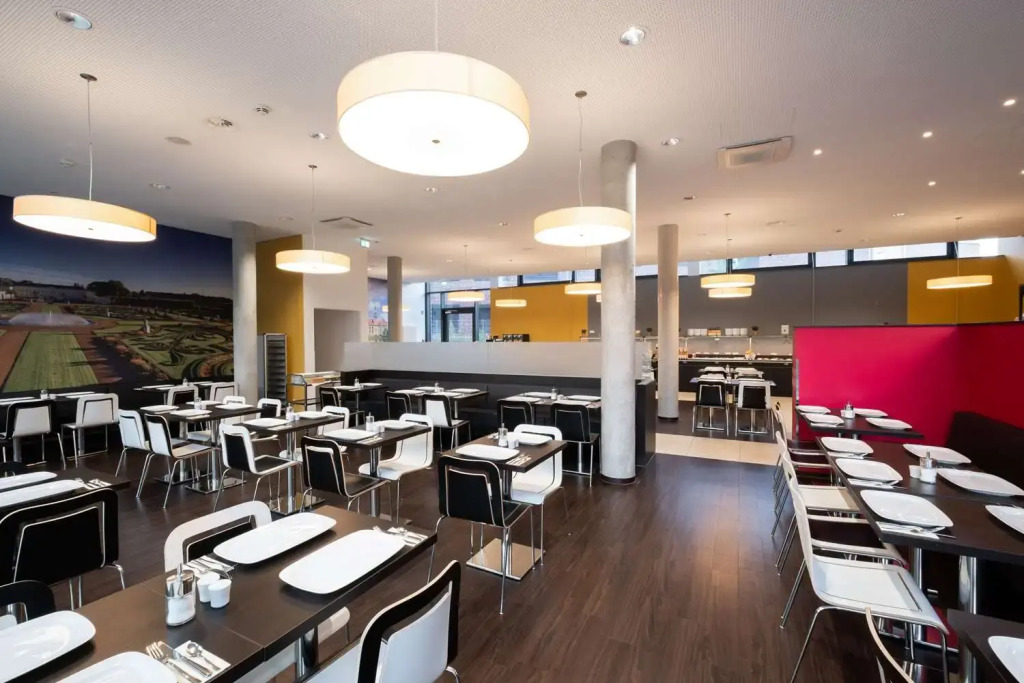 Отель Premier Inn Hannover City University hotel