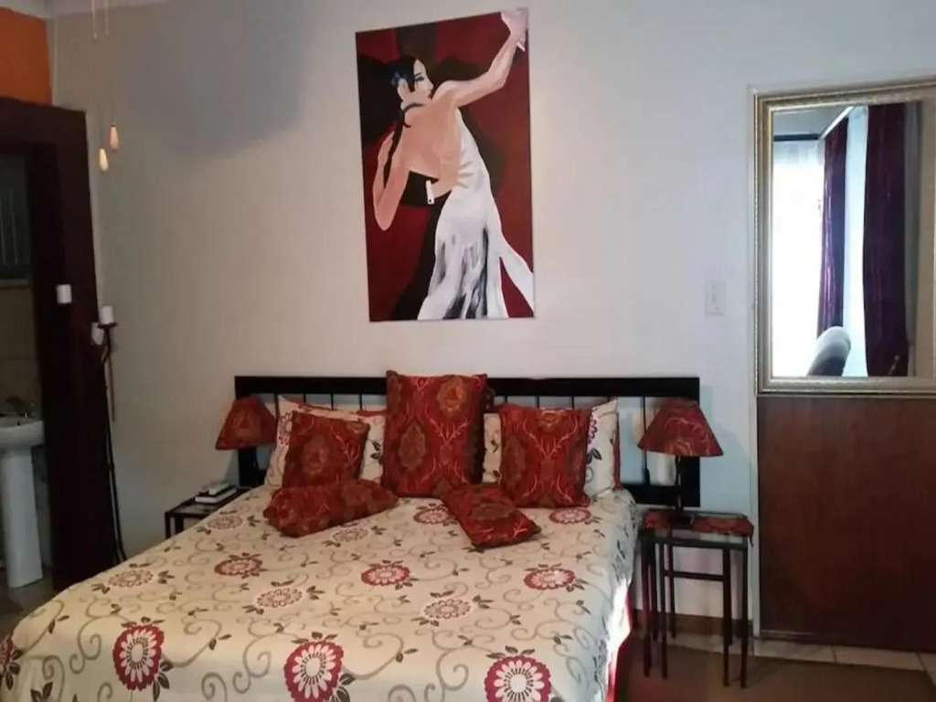 Country Blue Luxury Guest House