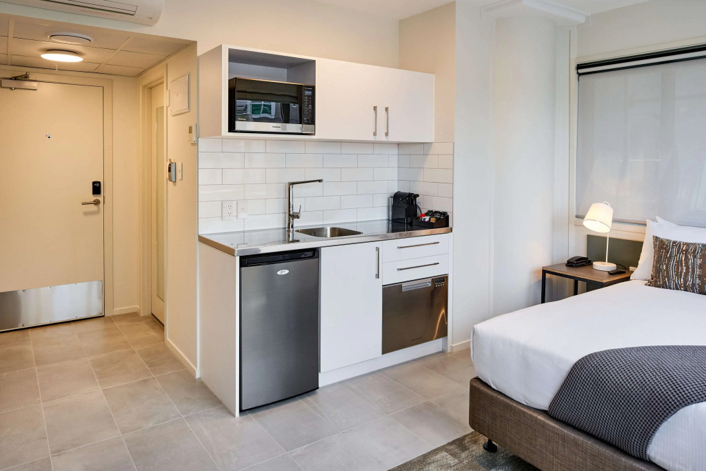Sojourn Apartment Hotel - Ghuznee