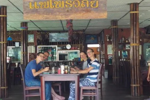 PraiwanRaftHouse แพไพรวัลย์