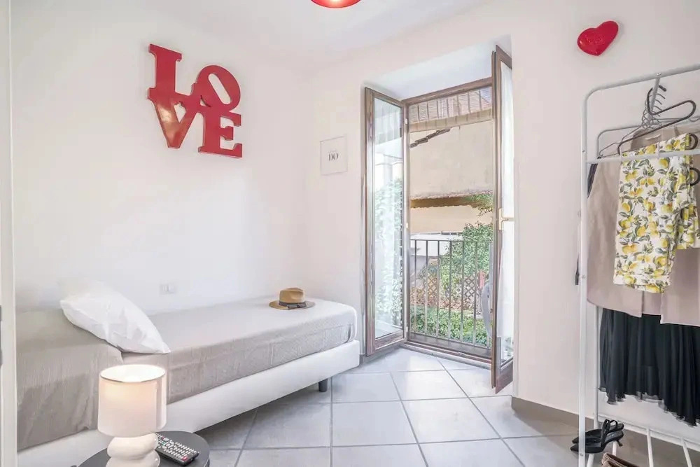 4 Bedrooms Apt In Sorrento Center | Location&View