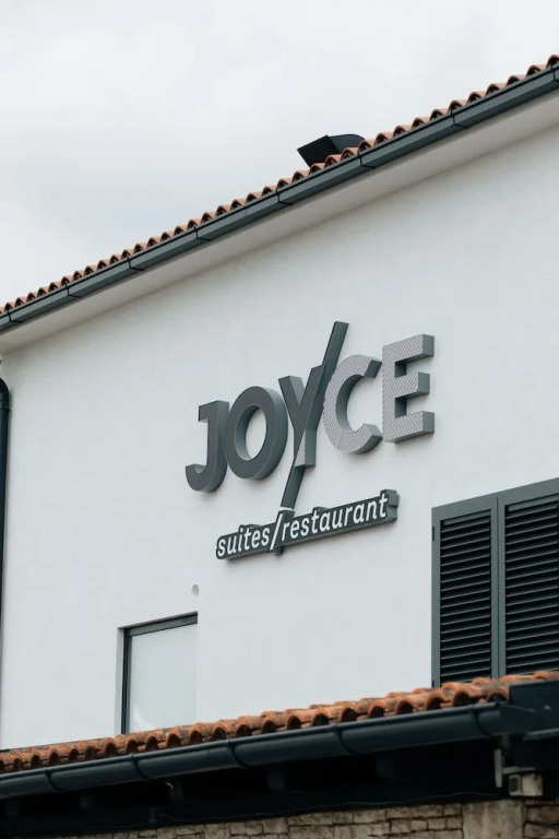 Boutique Suites Joyce Medulin with free parking