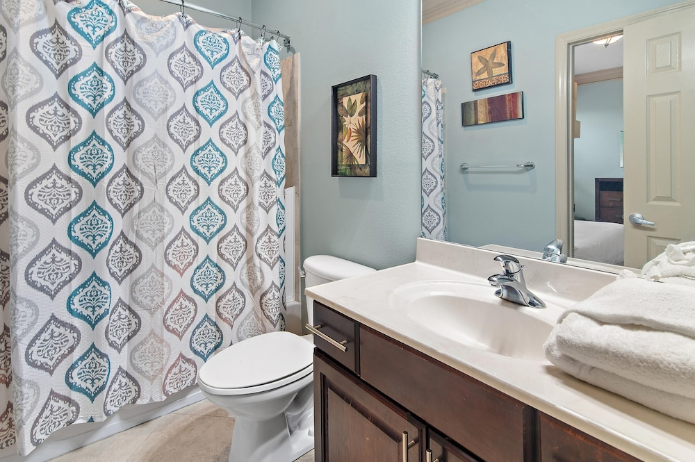 Beach Pointe 301