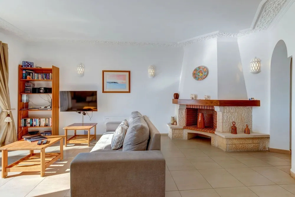 11 Marinha Two Bedroom Apt at Praia do Marinha