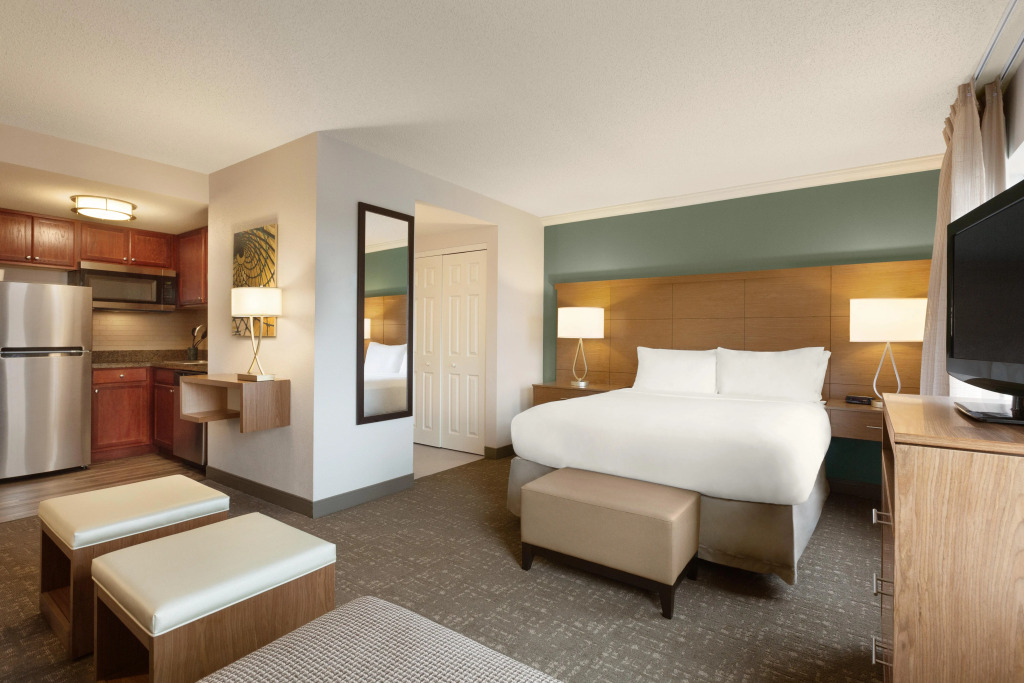 Staybridge Suites Tampa East- Brandon by IHG