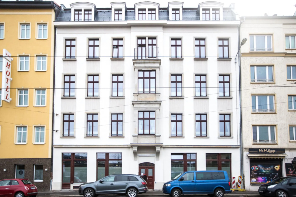 Luga Homes - Stadthaus
