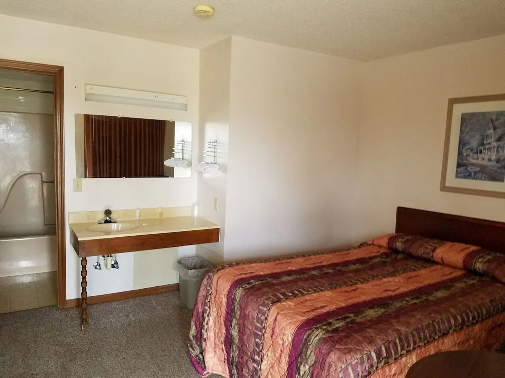 Midwest inn motel