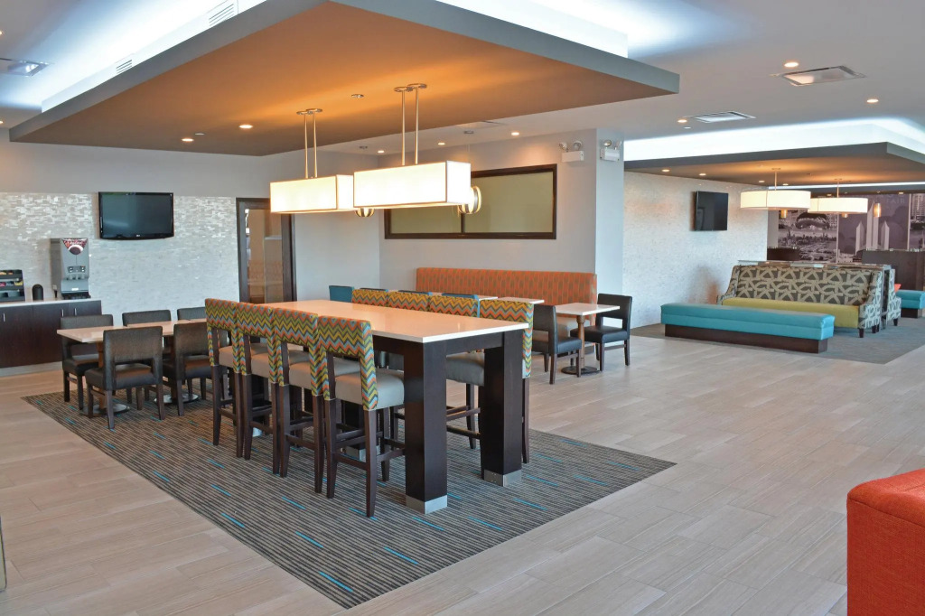 Chicago Lakeshore Hotel