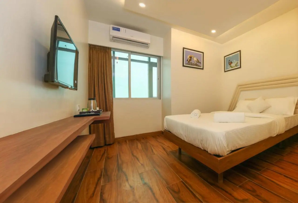 Skysuites By Monarch, Sanpada, Vashi - Navi Mumbai