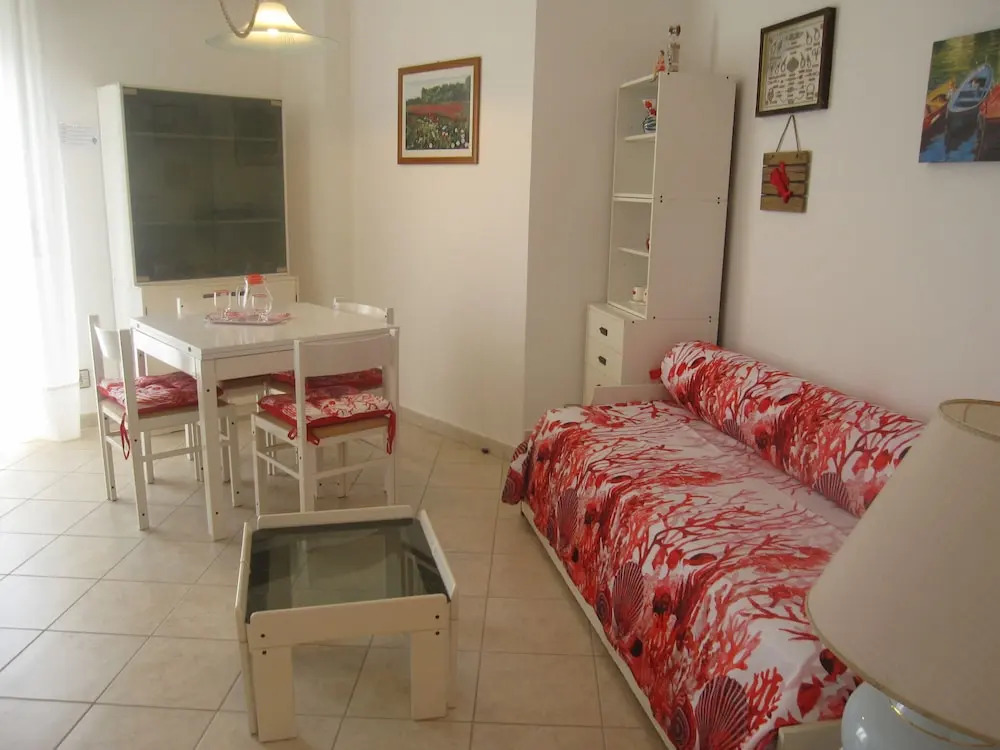 Adorable Seaview Flat at Grado Pineta