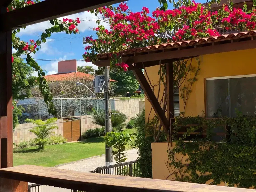 Apartamento com Piscina a Beira Mar