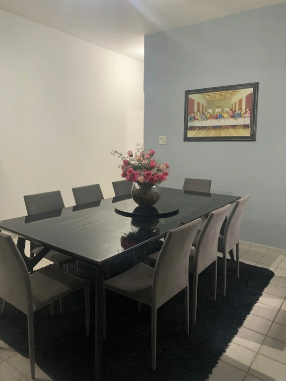 Quarto em casa compartilhada