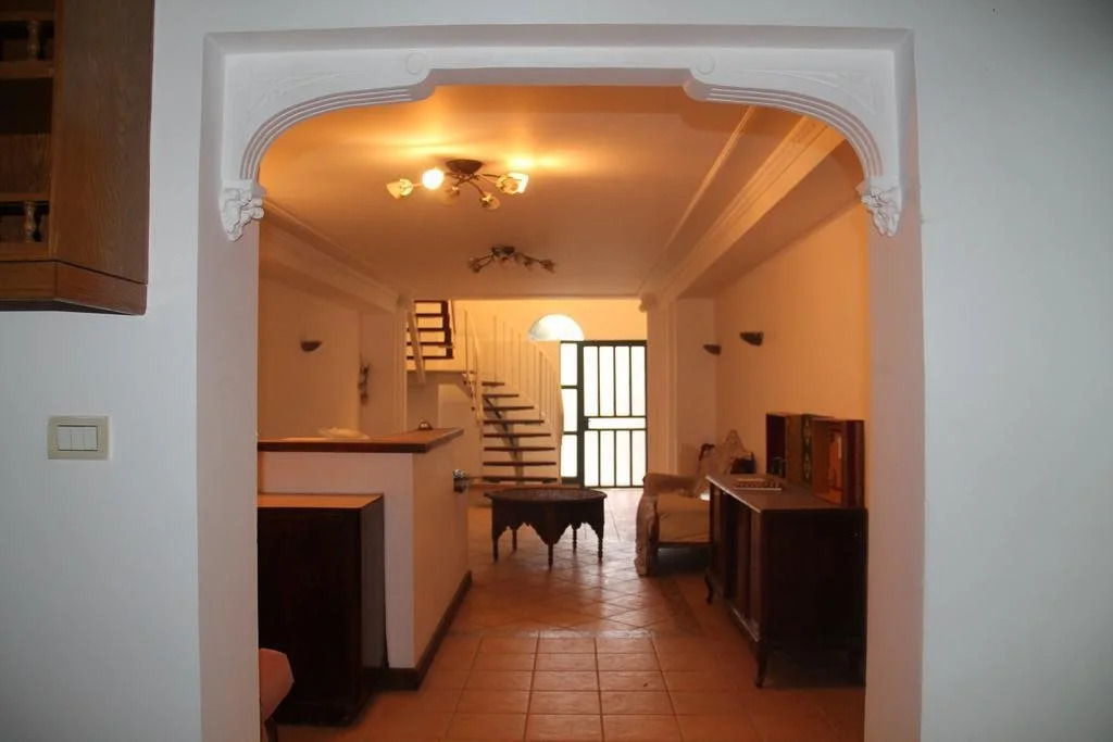 Al Yakhour Hostel