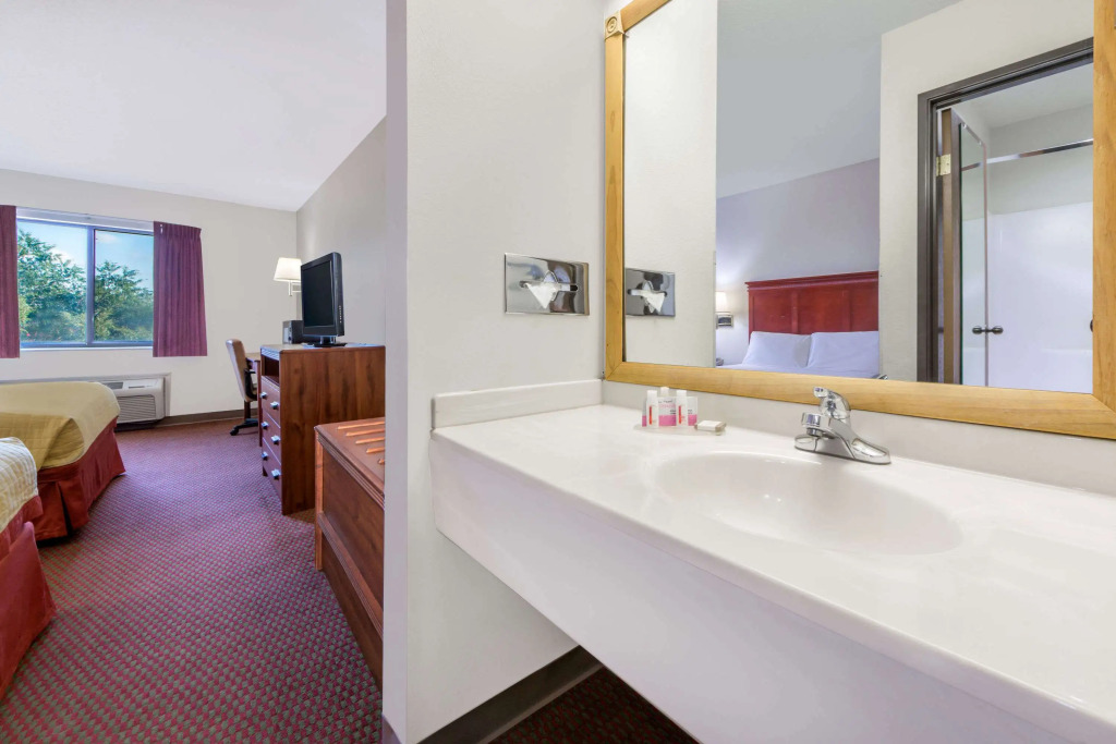 Baymont by Wyndham Enid