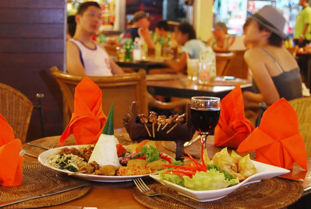 Yulia Beach Inn Kuta