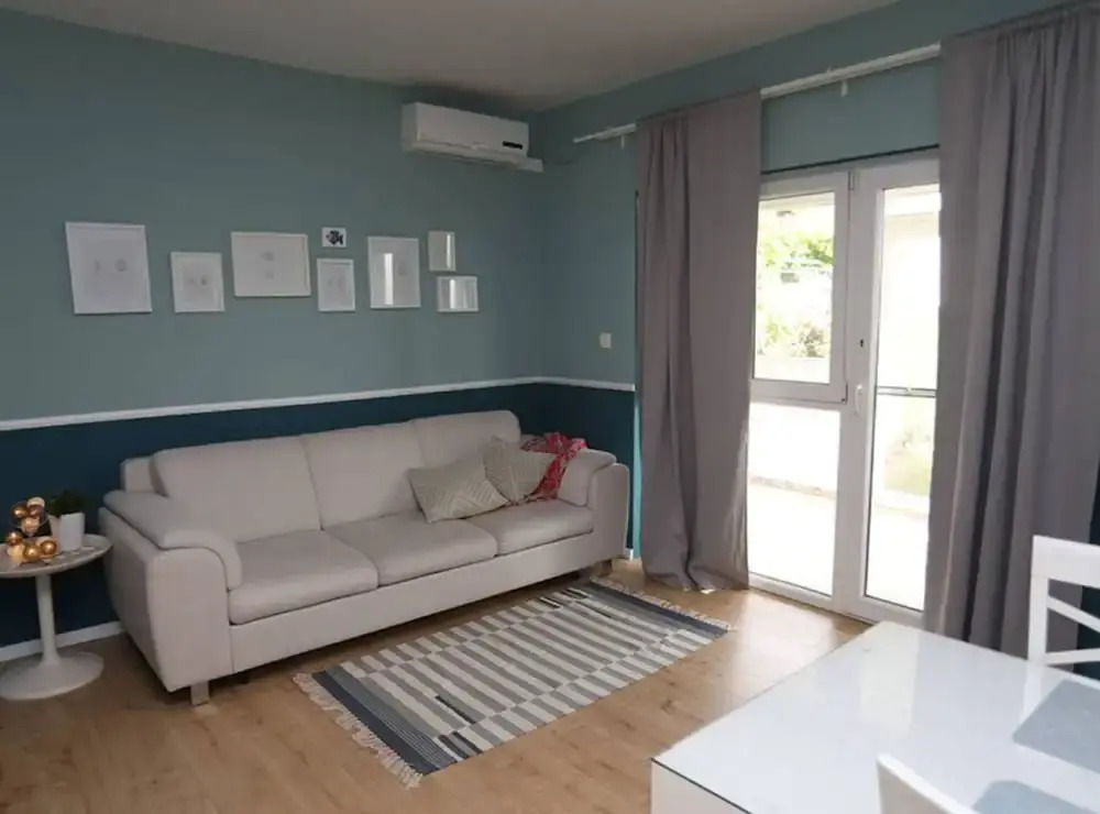 Apartments Castel L