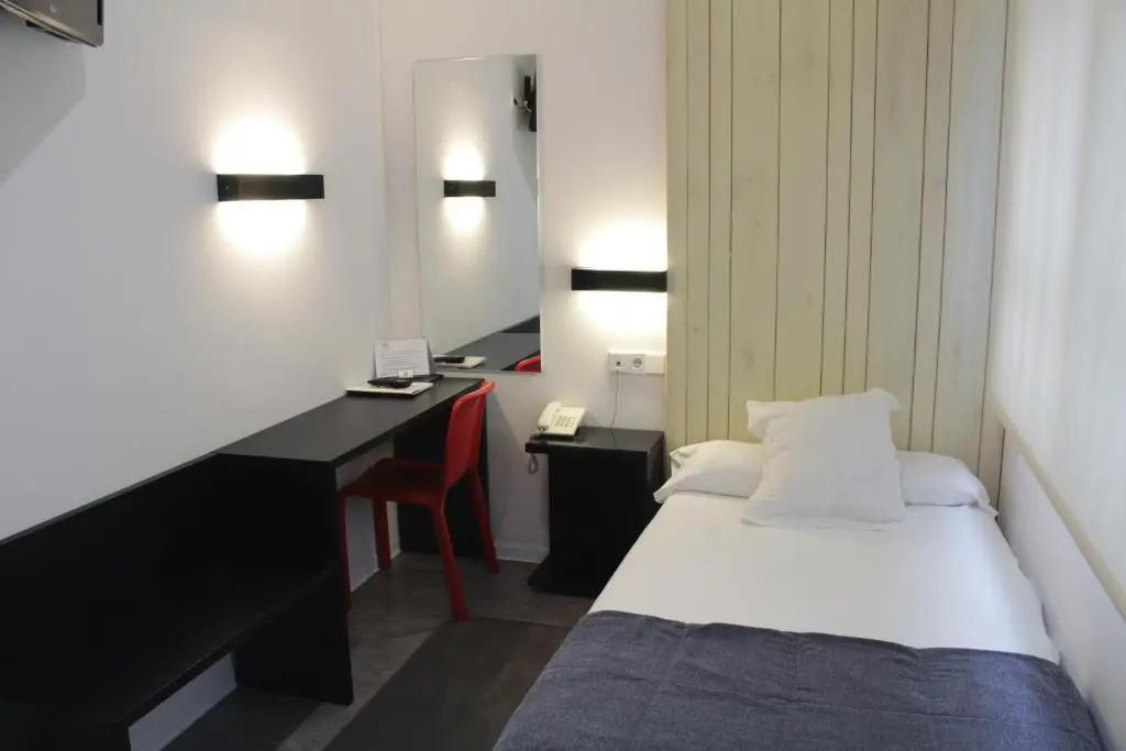 Hotel Lois