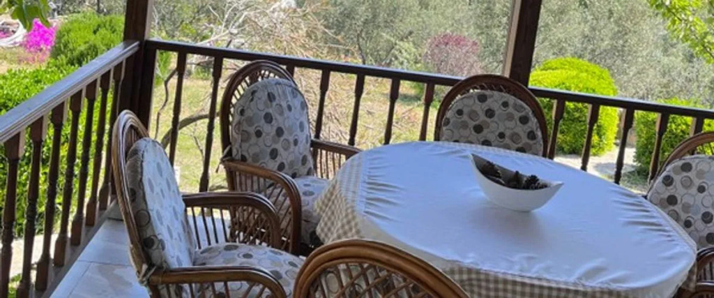 Poyraz Ada Evi